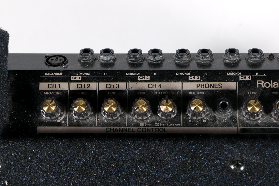 Pair of Roland KC-550 Keyboard Amplifiers