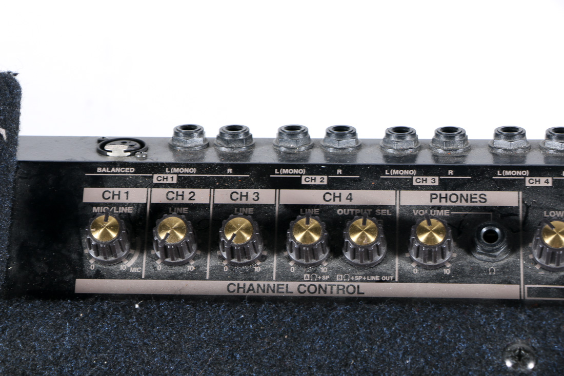 Pair of Roland KC-550 Keyboard Amplifiers