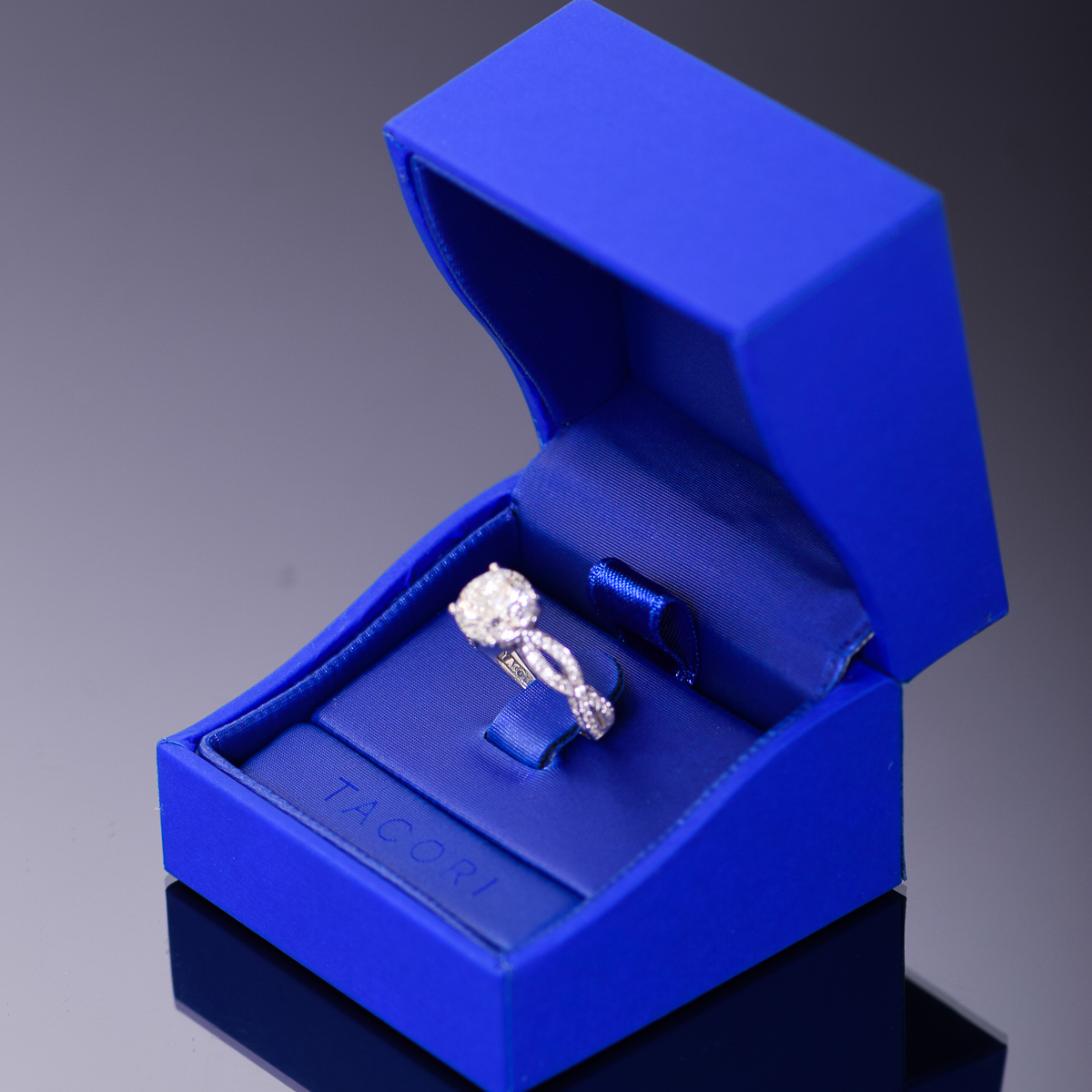 Tacori 18k White Gold and 2.56 CTW Diamond Ring