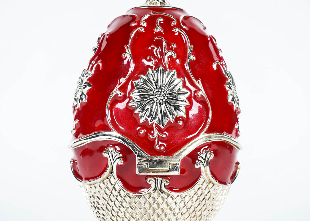 2002 Wallace Silversmiths Musical Nativity Egg