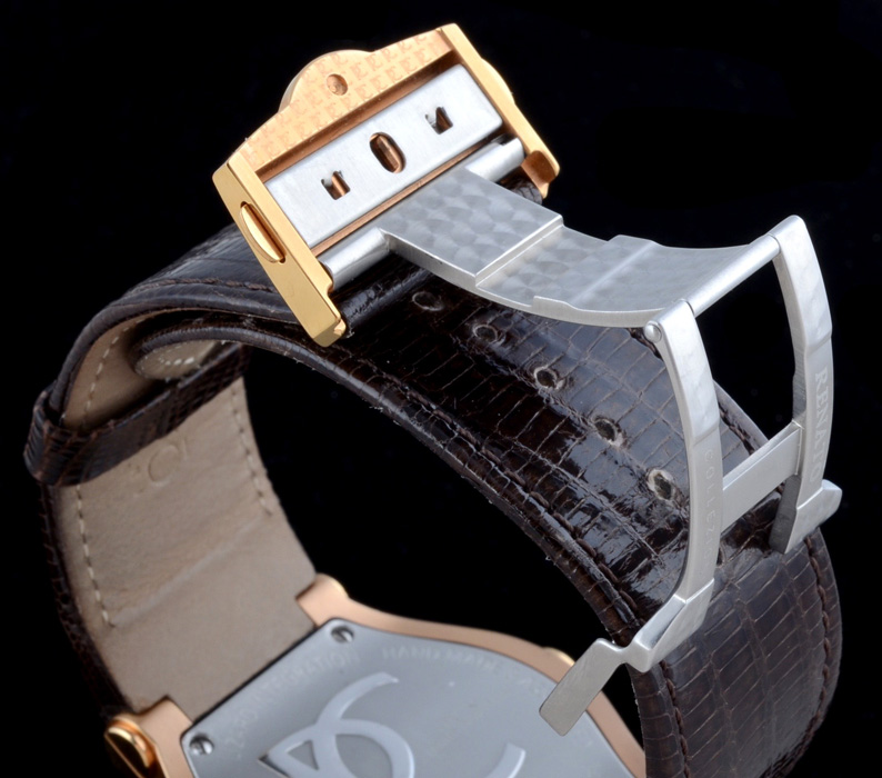 Limited Edition Renatō Wilde-Beast "Lizard Integration" Hand Made with Diamonds Watch