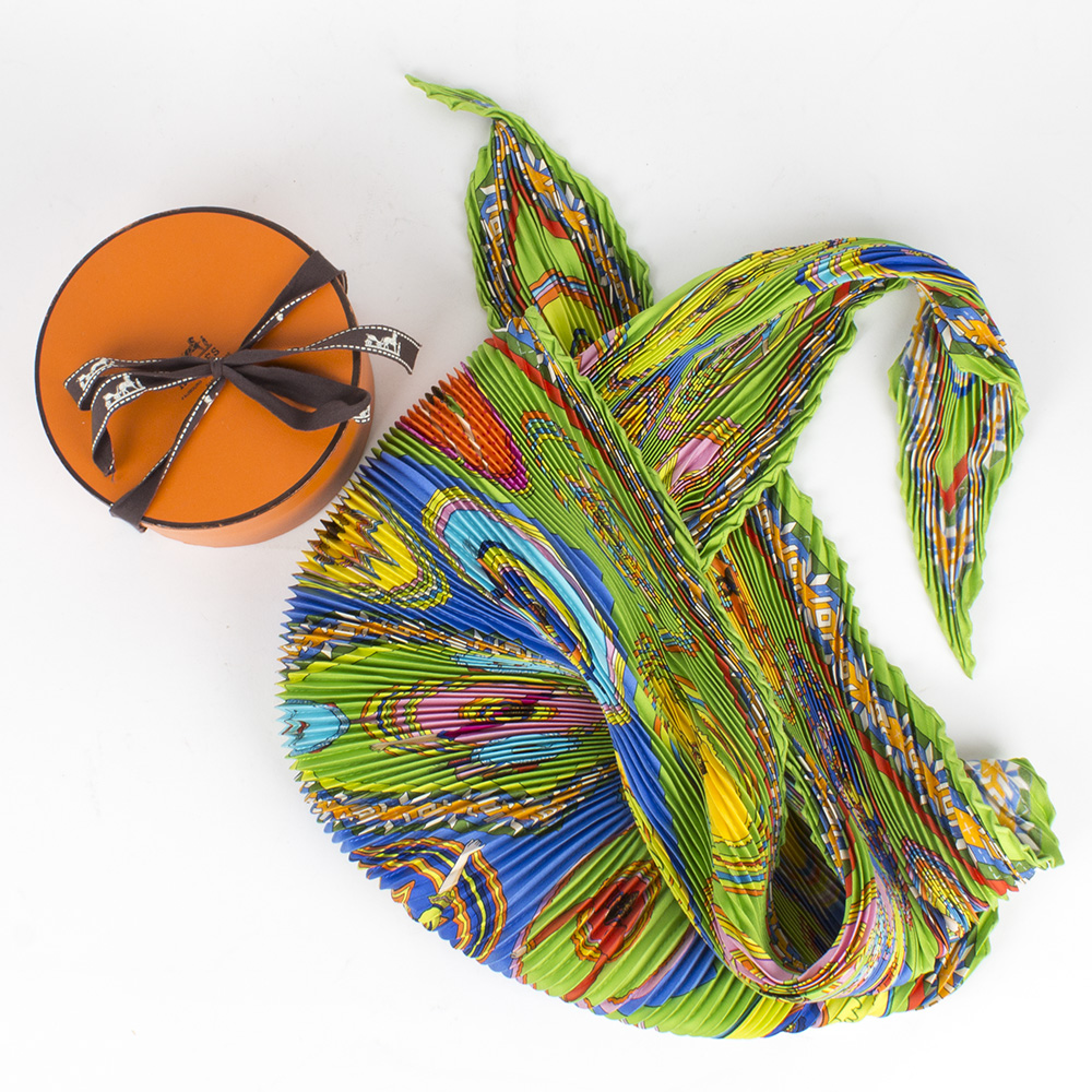 Hermes "Belles du Mexique" Virginie Jamin Designed Pleated Scarf