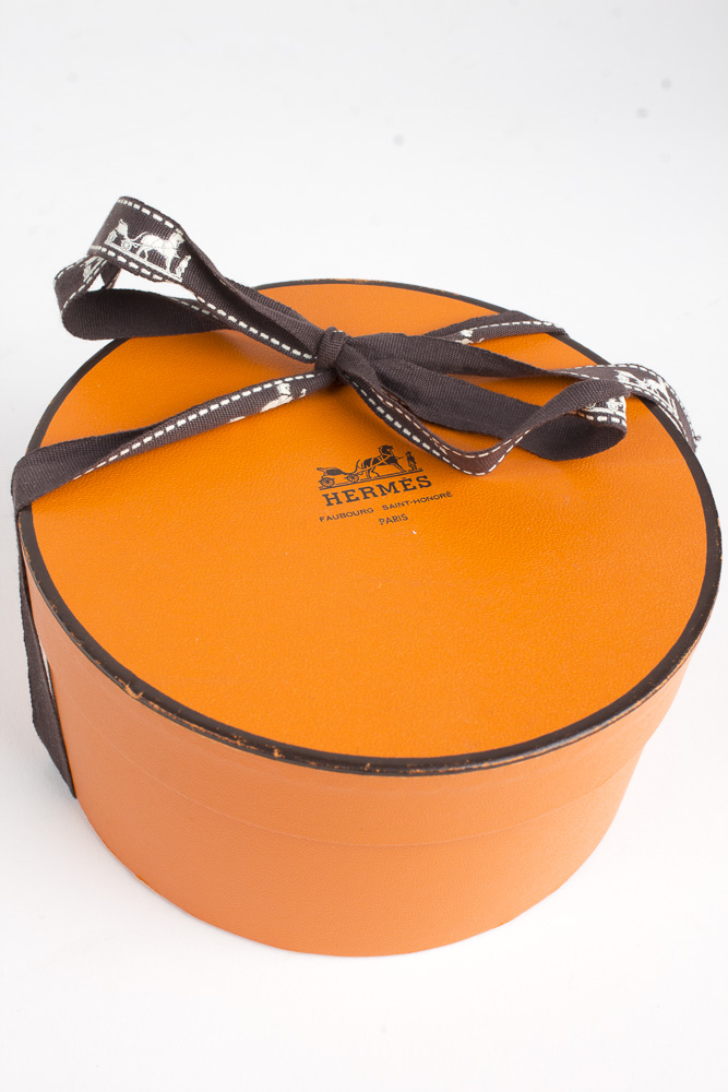 Hermes "Belles du Mexique" Virginie Jamin Designed Pleated Scarf