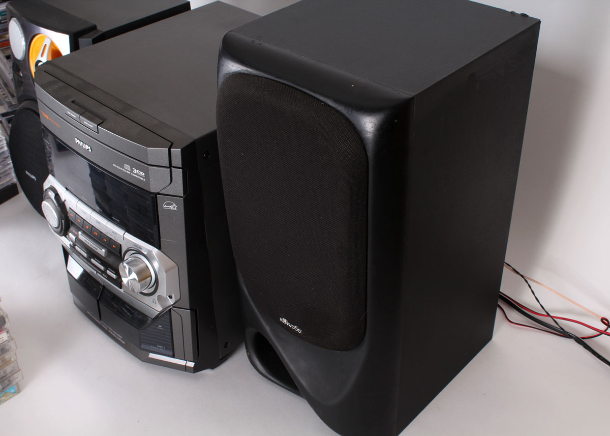 Philips FW-C399 Mini Hifi System With Speakers and More