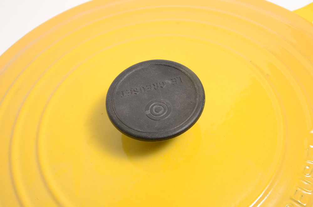 Le Creuset 5.5 Quart Dutch Oven in Soleil Yellow