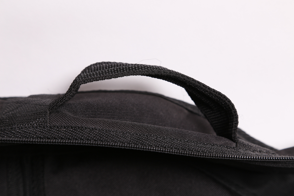 Yamaha C40 Classical Style Acoustic Guitar With Gigbag, Songbooks