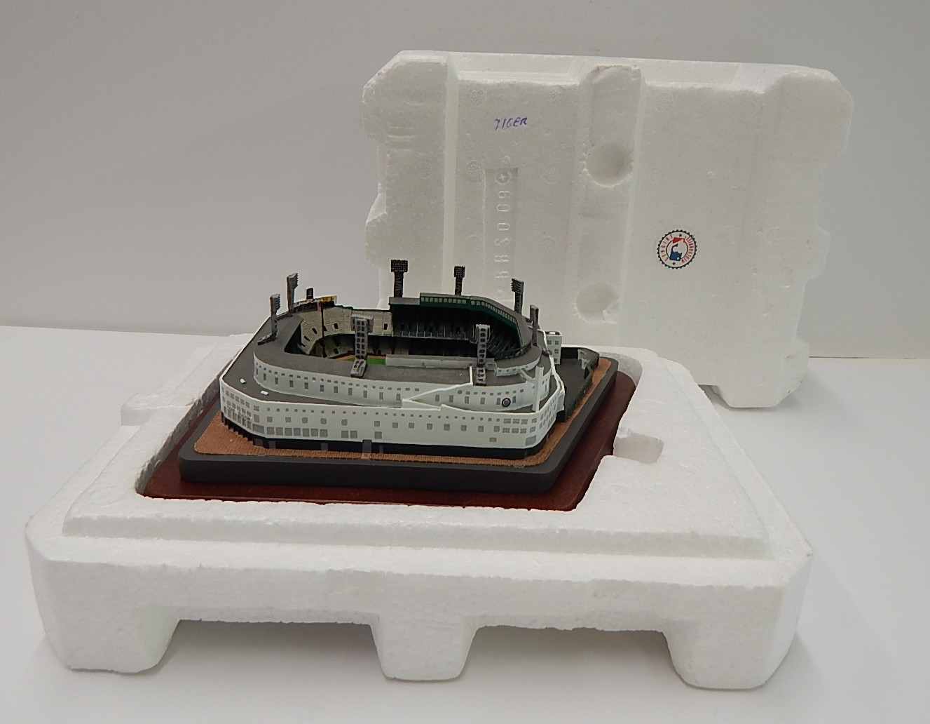 Danbury Mint Baseball Stadium Replica - Tiger Stadium