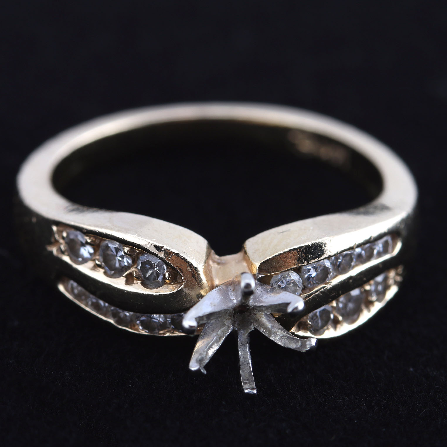 14K Yellow Gold and Diamond Ring