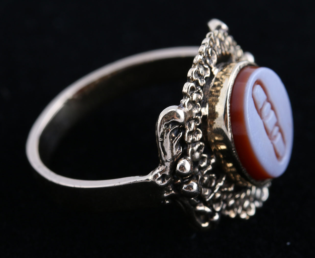 14K Yellow Gold Ring with Sardonyx Stone