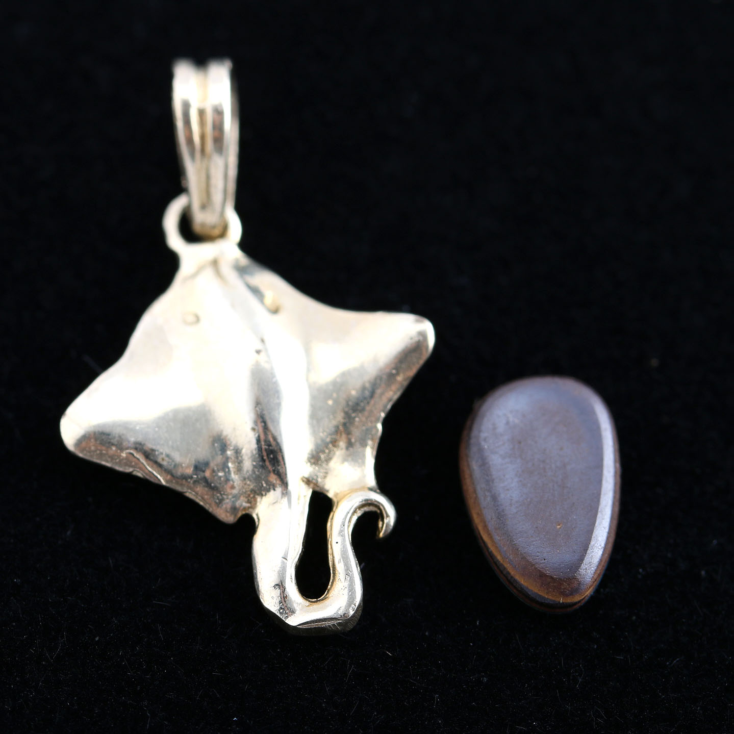 14K Yellow Gold Pendant and Opal Doublet