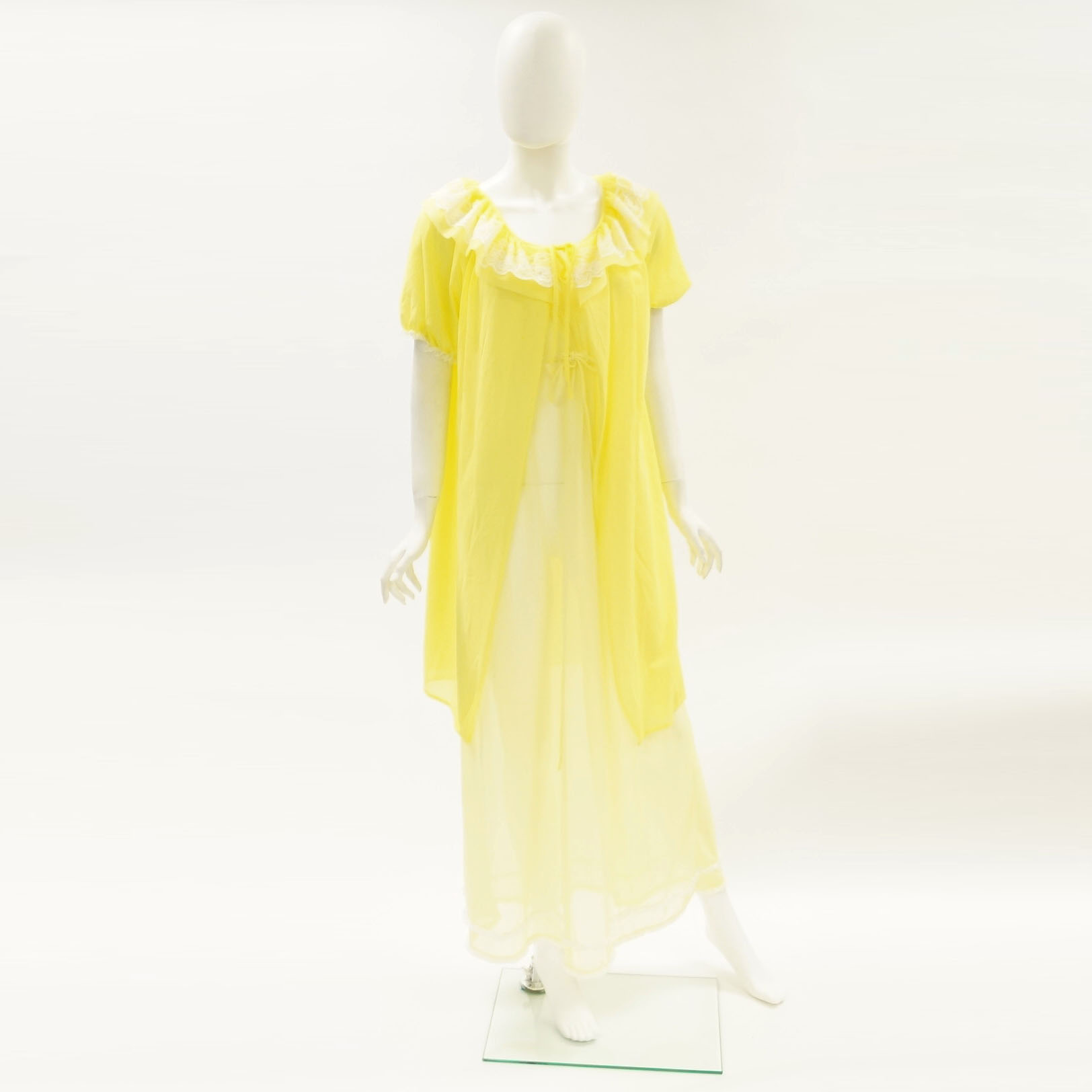 Circa 1960s Yellow Peignoir