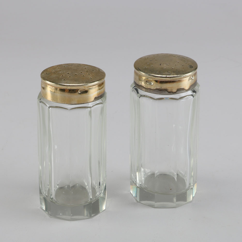 Set of Four Condiment Containers with Carrier