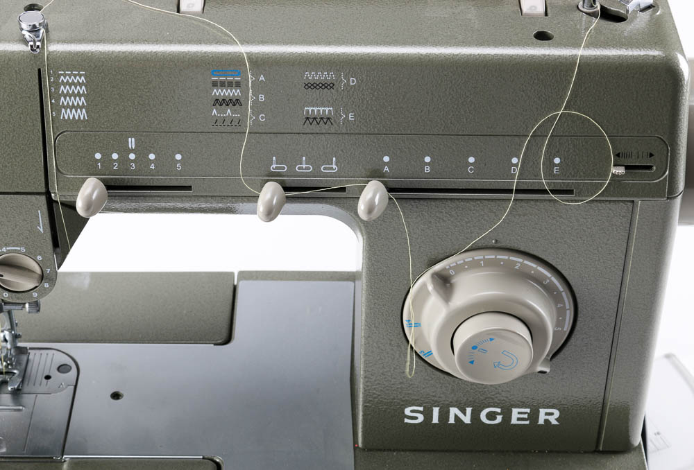 Singer HD 110 Sewing Machine