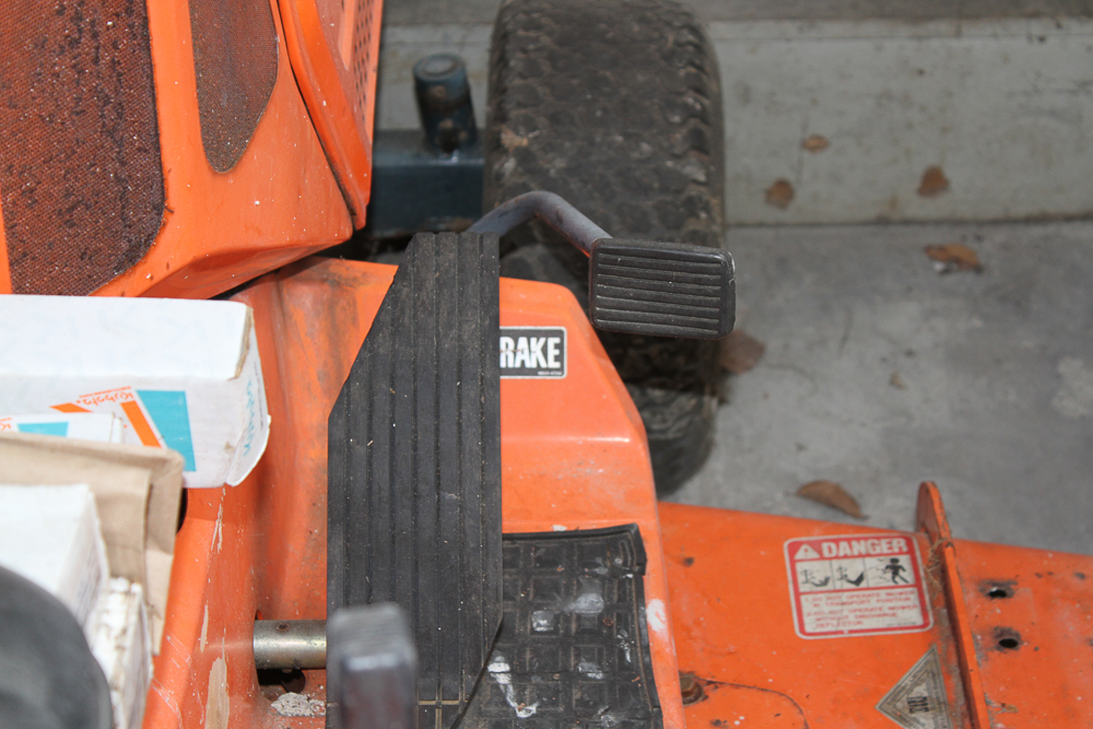 Kubota G6200  Lawn Mower