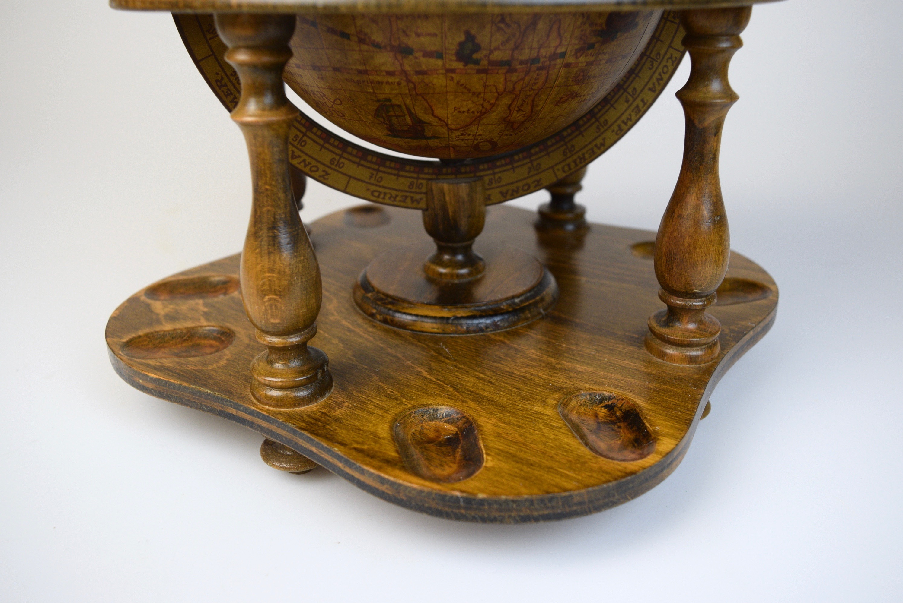 Globe Bookends and Italian Globe Ash Receiver