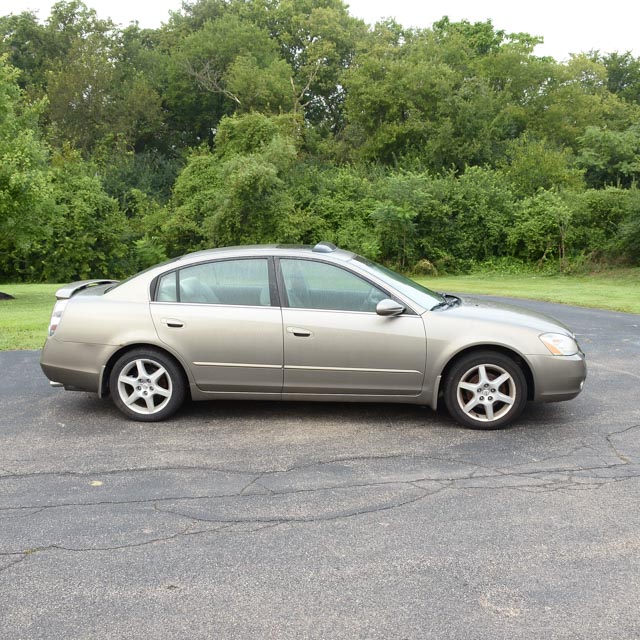 2003 Nissan Altima SE 3.5L V6 Sedan in Velvet Beige