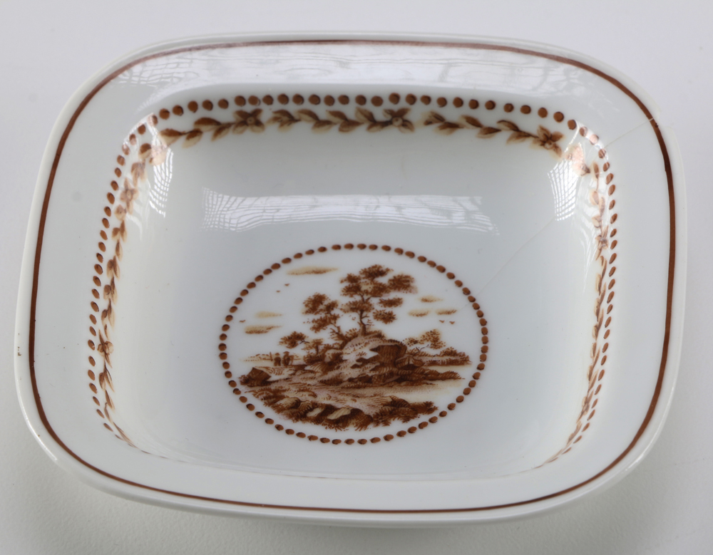 Eleven-Piece Dish Assortment