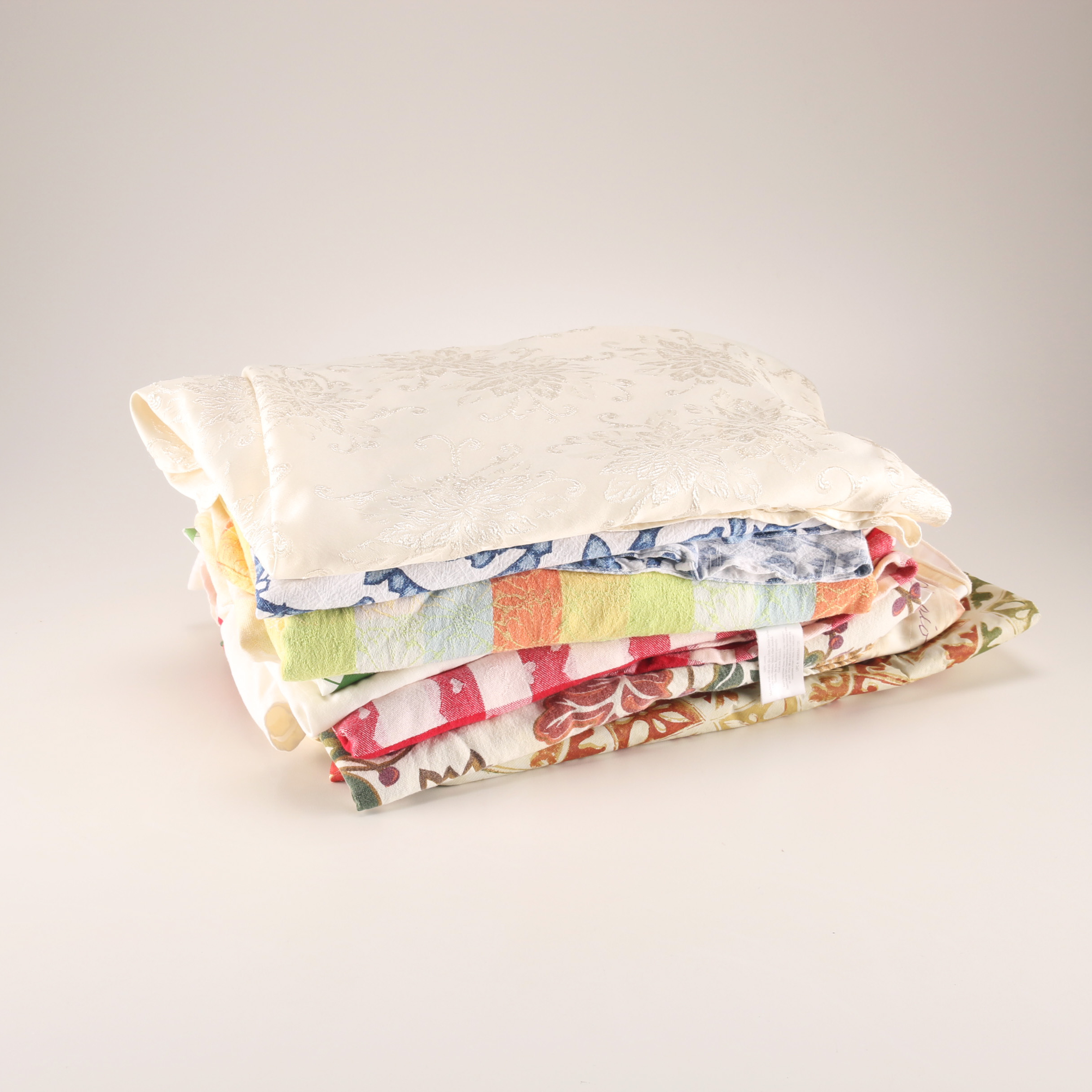 Collection of Holiday Linens