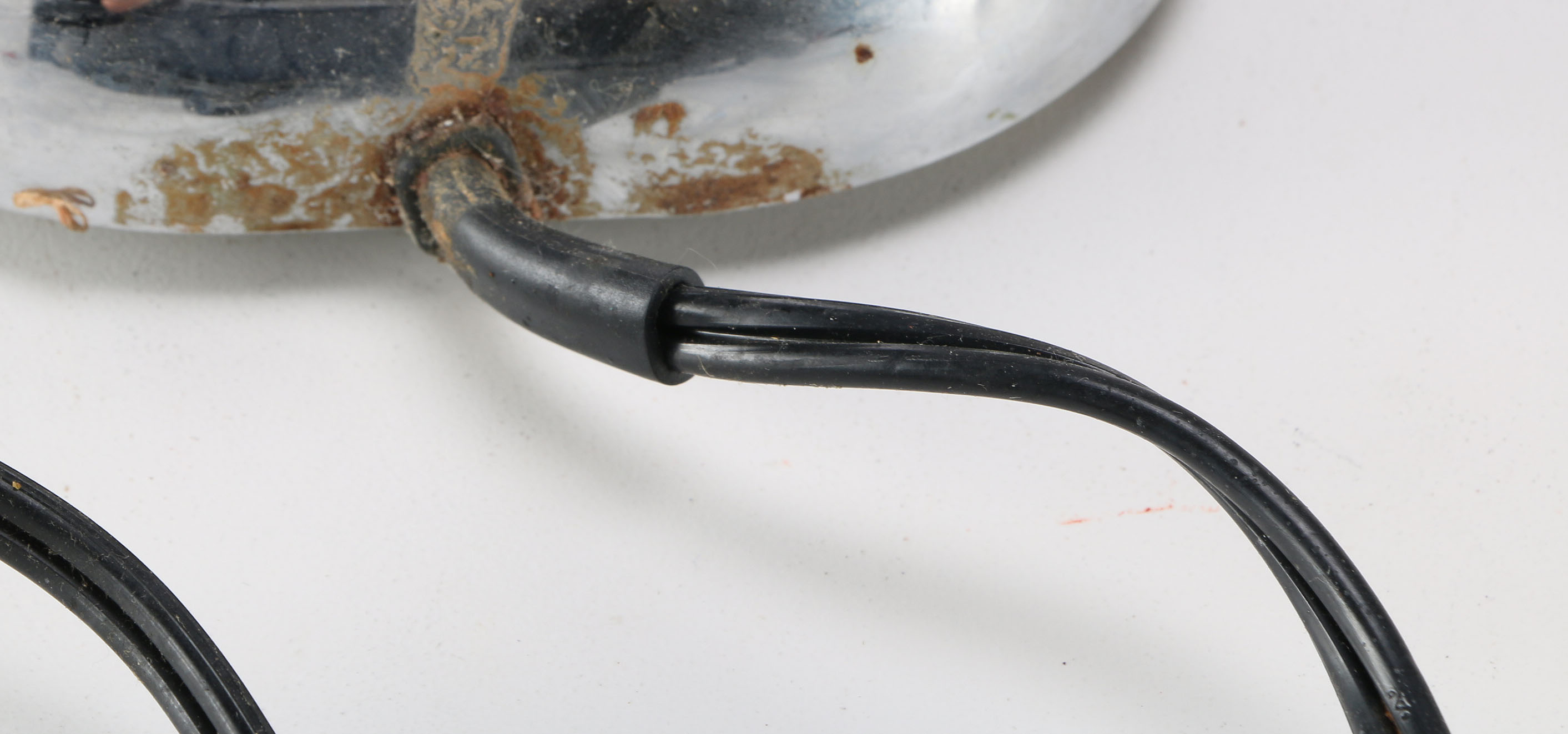 Assortment of Kitchenware Gadgets