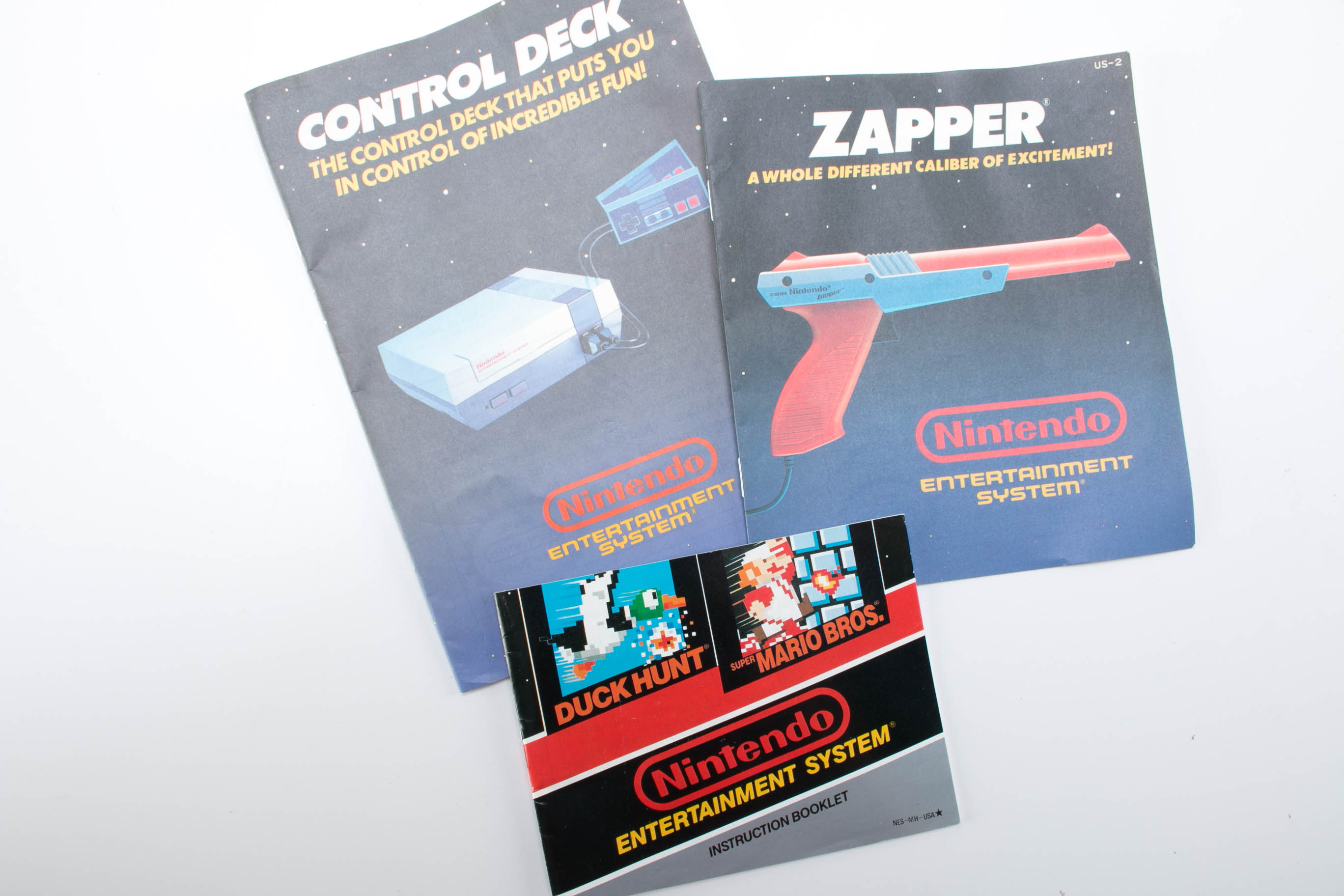 1985 Nintendo NES With Metroid, Castlevania and Other Games