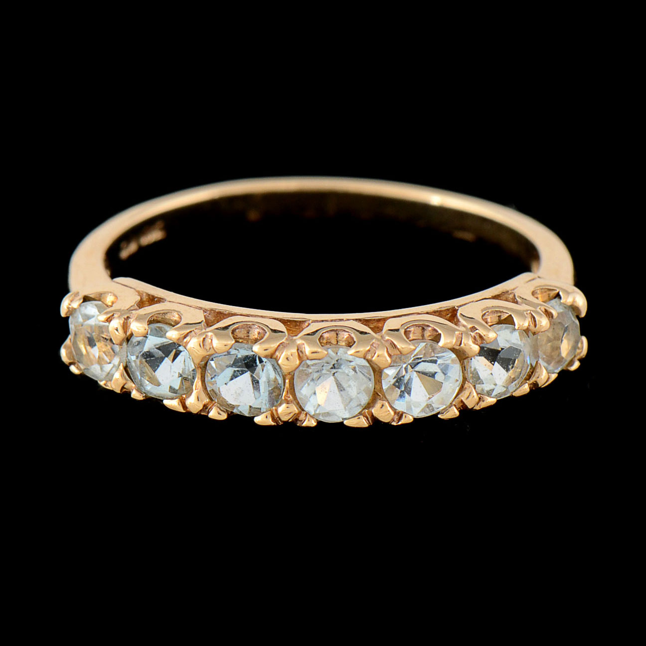 10K Gold Aquamarine Ring