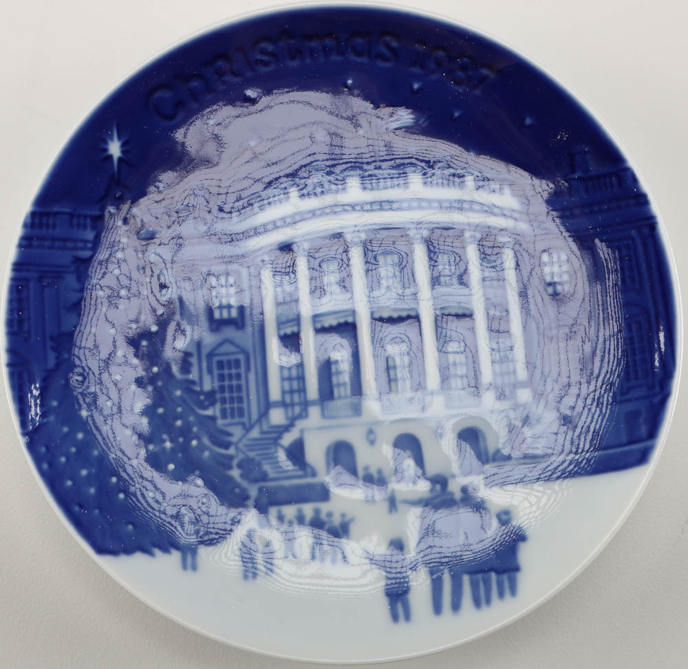 Six Royal Copenhagen "Christmas Eve in America" Series Porcelain Plates