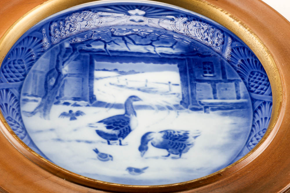 Six Royal Copenhagen "Christmas Eve in America" Series Porcelain Plates