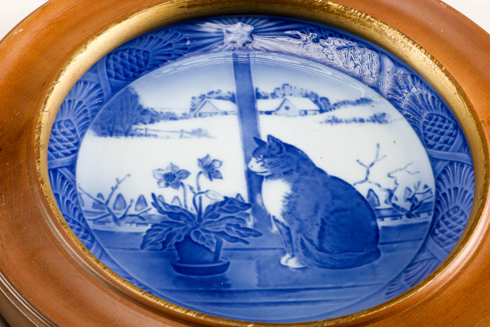 Six Royal Copenhagen "Christmas Eve in America" Series Porcelain Plates