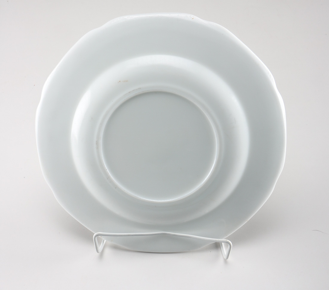 Grape Leaf Milk Glass Set