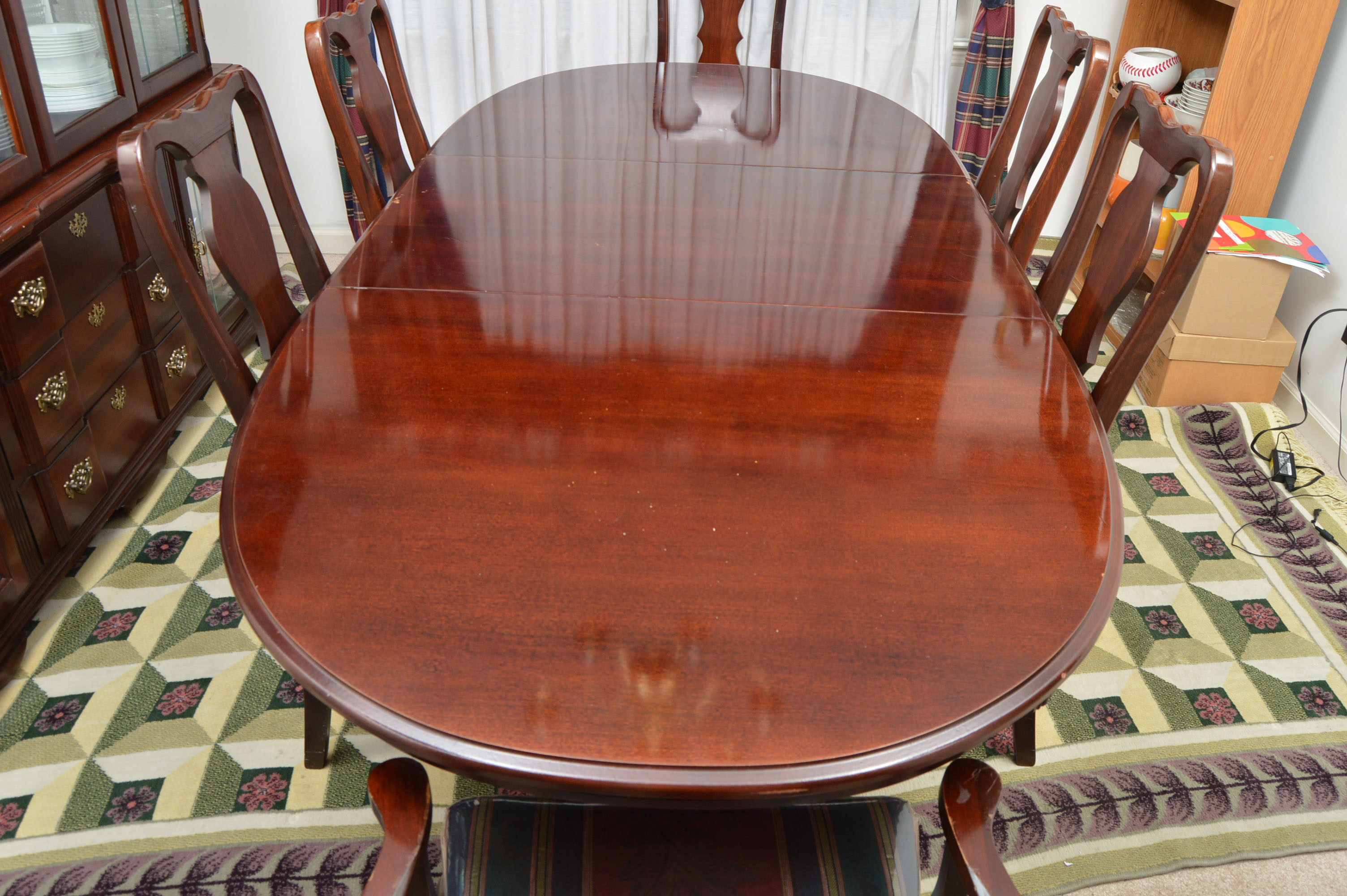 Singer Furniture Dining Table and Chairs