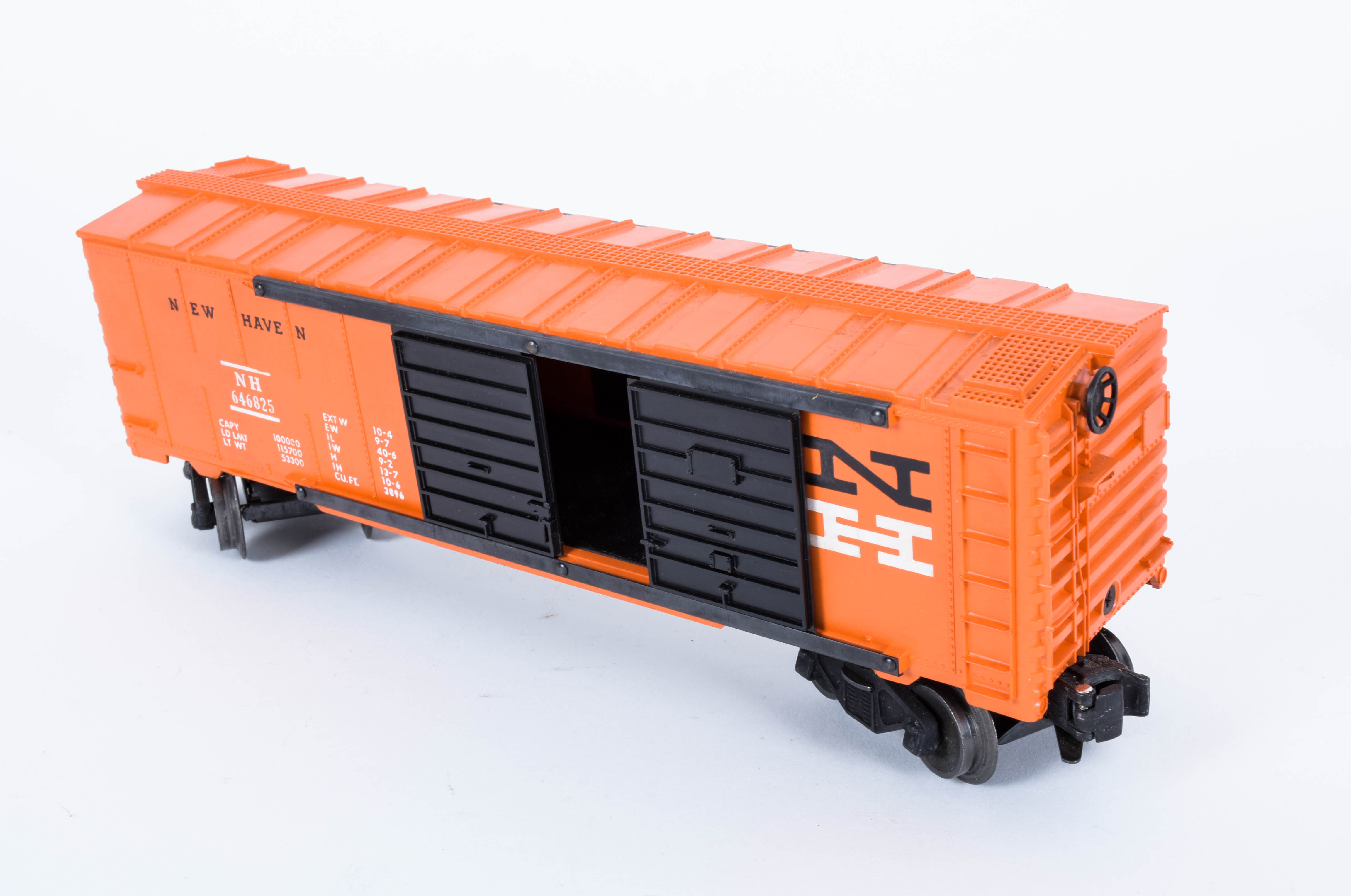 Vintage Lionel Train Cars and Accessories
