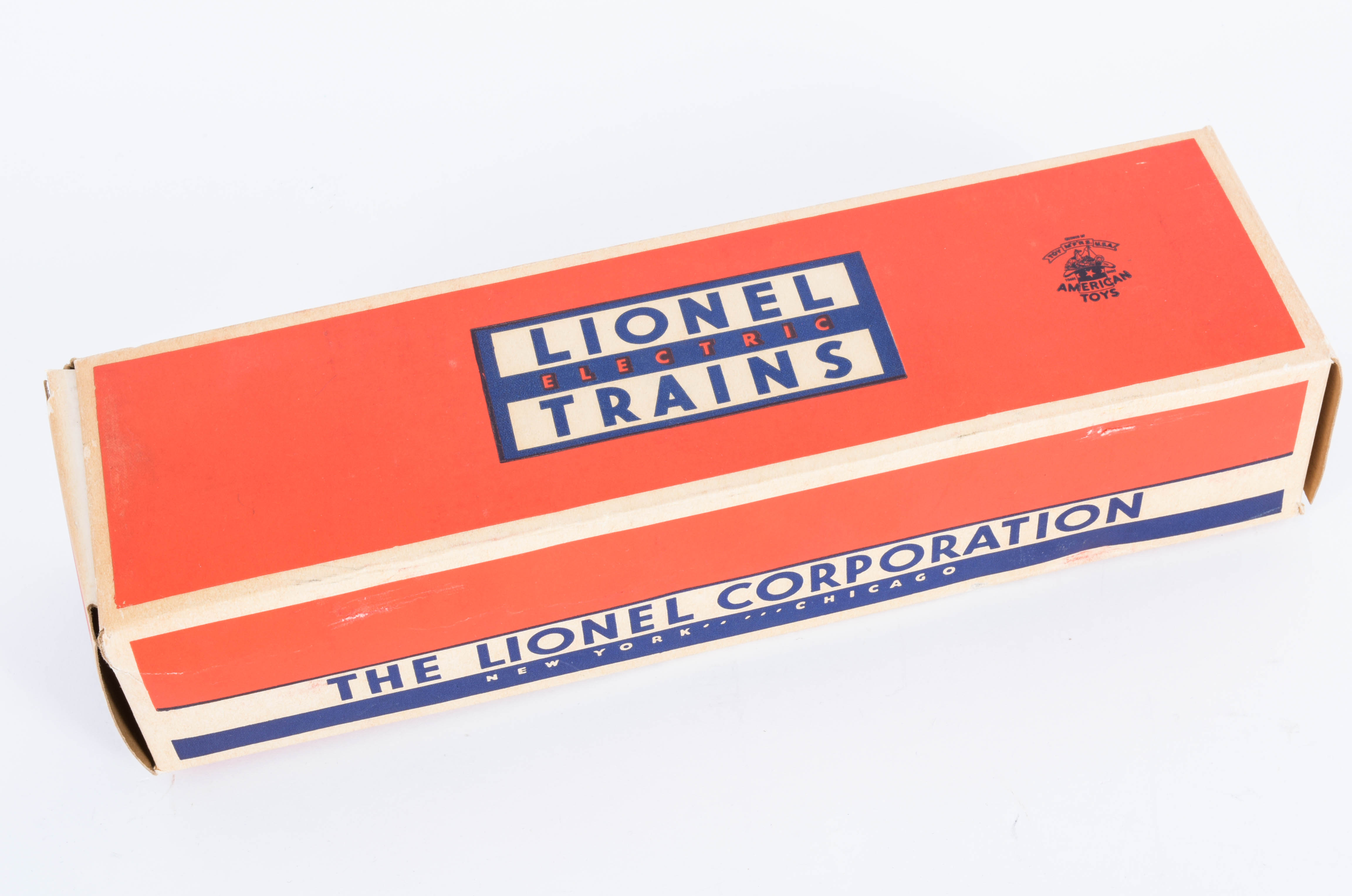 Vintage Lionel Train Cars and Accessories