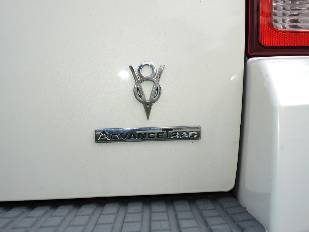 2002 4WD Ford Explorer Limited with 3rd Row Seating and V-8 Engine