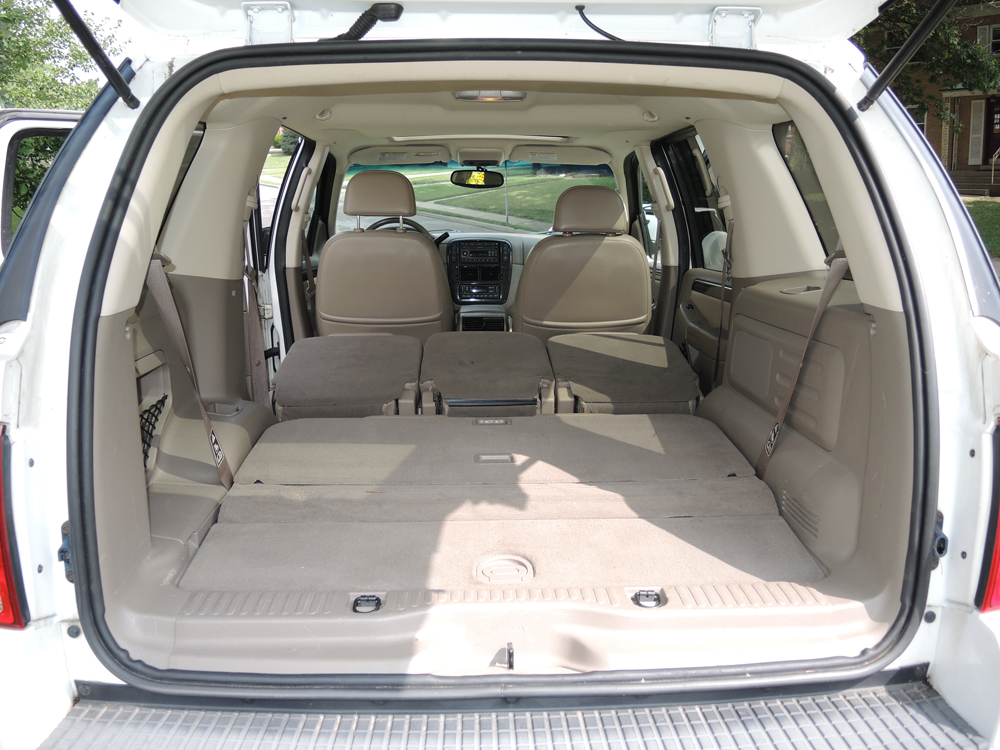 2002 4WD Ford Explorer Limited with 3rd Row Seating and V-8 Engine