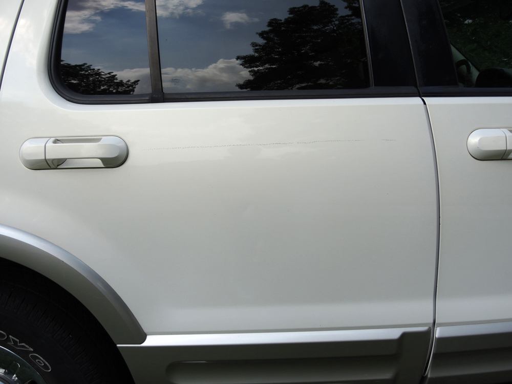 2002 4WD Ford Explorer Limited with 3rd Row Seating and V-8 Engine