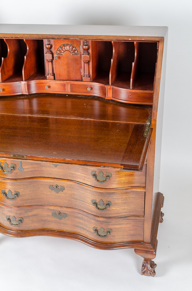 Antique Chest Of Drawers With Fold Out Table