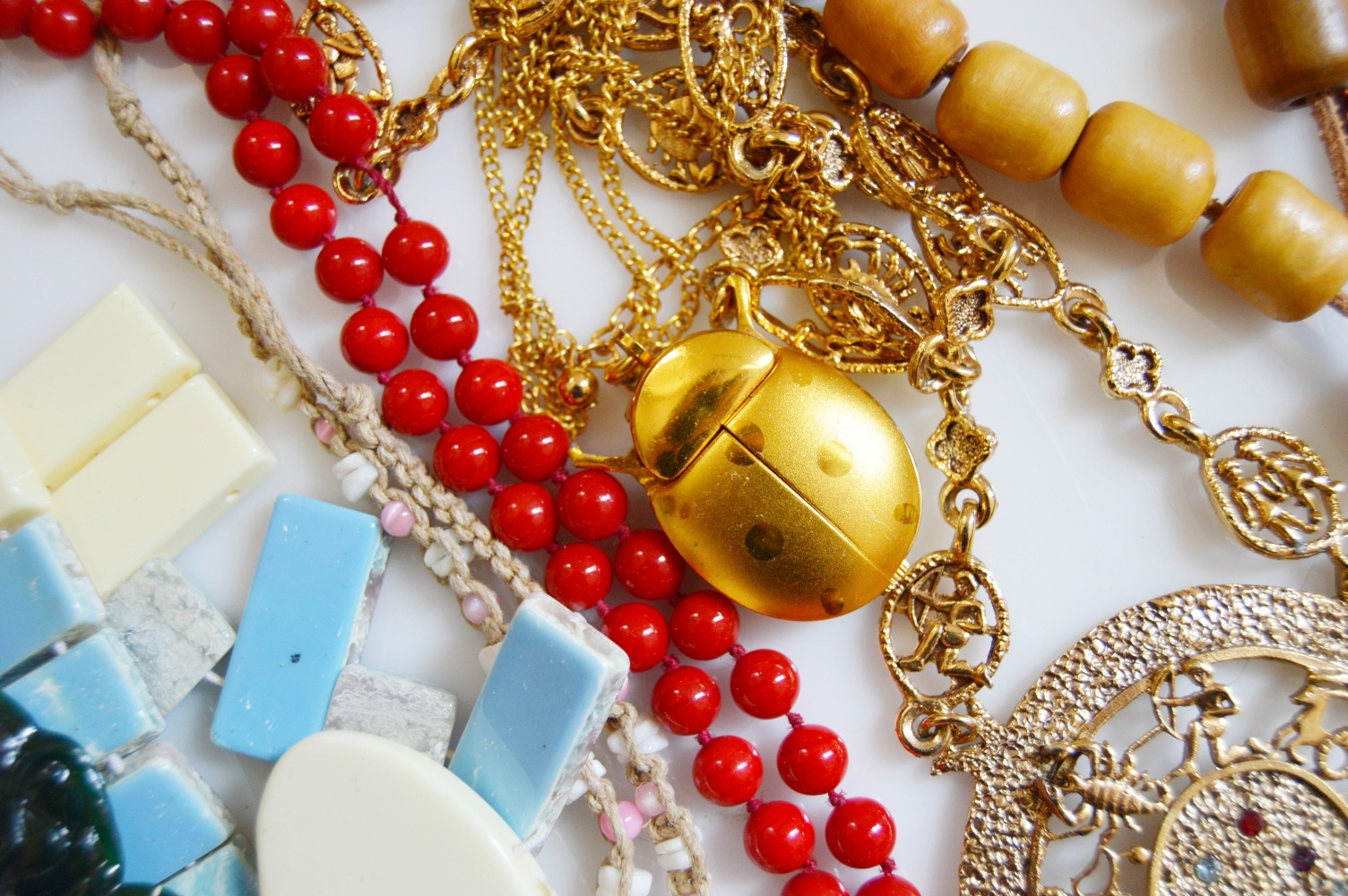 Vintage Costume Jewelry