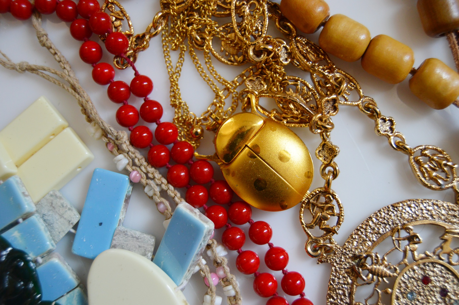 Vintage Costume Jewelry