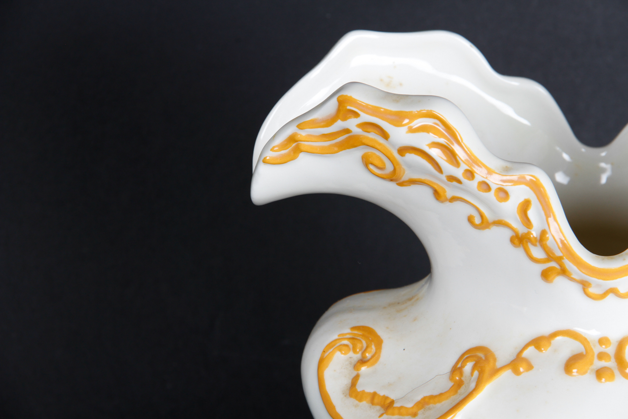 Arnel's Pitcher and Wash Basin