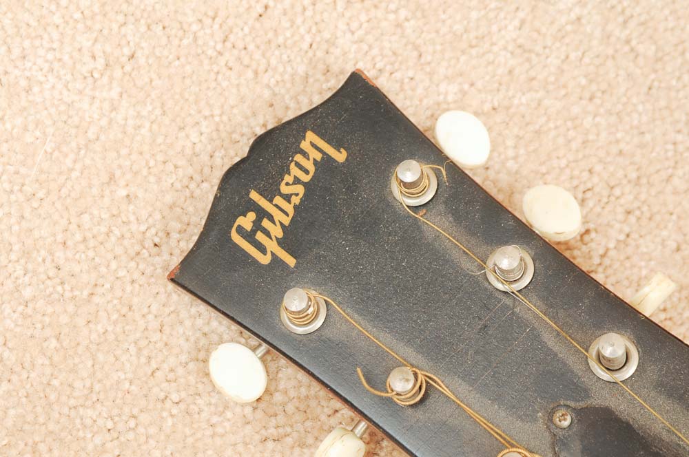 Vintage 1964 Gibson LG-0 Guitar With Case