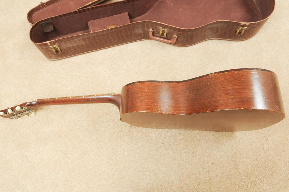 Vintage 1964 Gibson LG-0 Guitar With Case