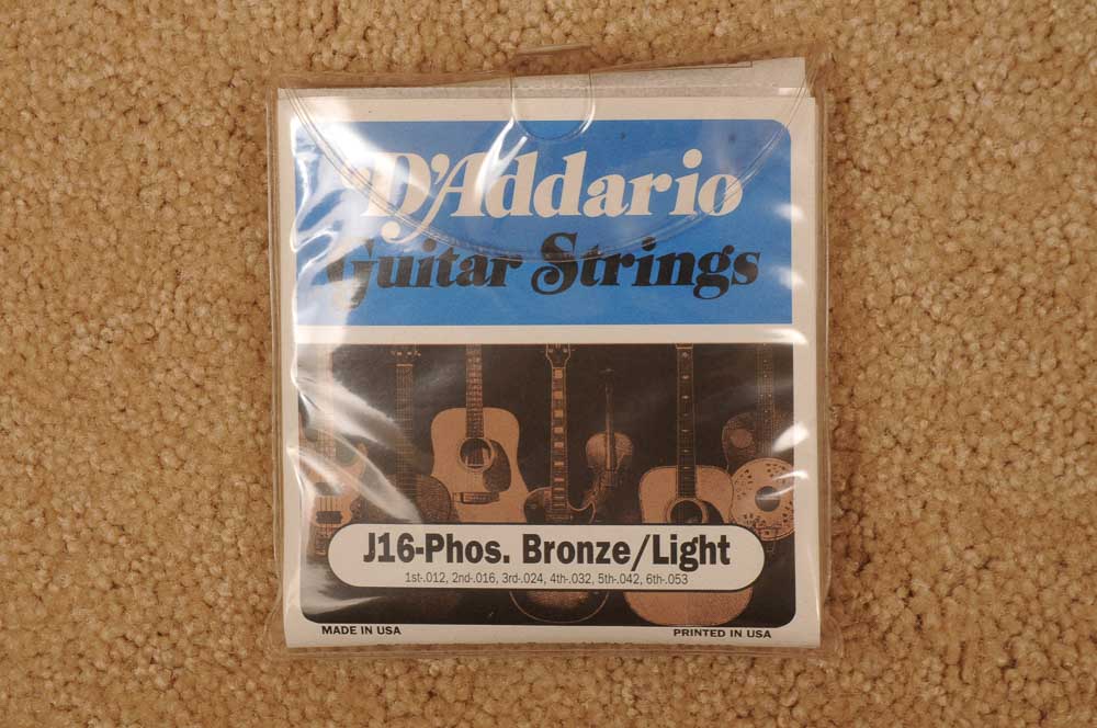 Vintage 1964 Gibson LG-0 Guitar With Case