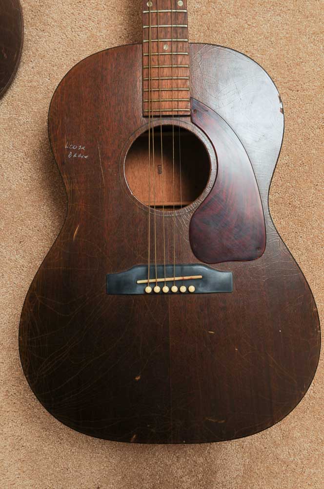 Vintage 1964 Gibson LG-0 Guitar With Case