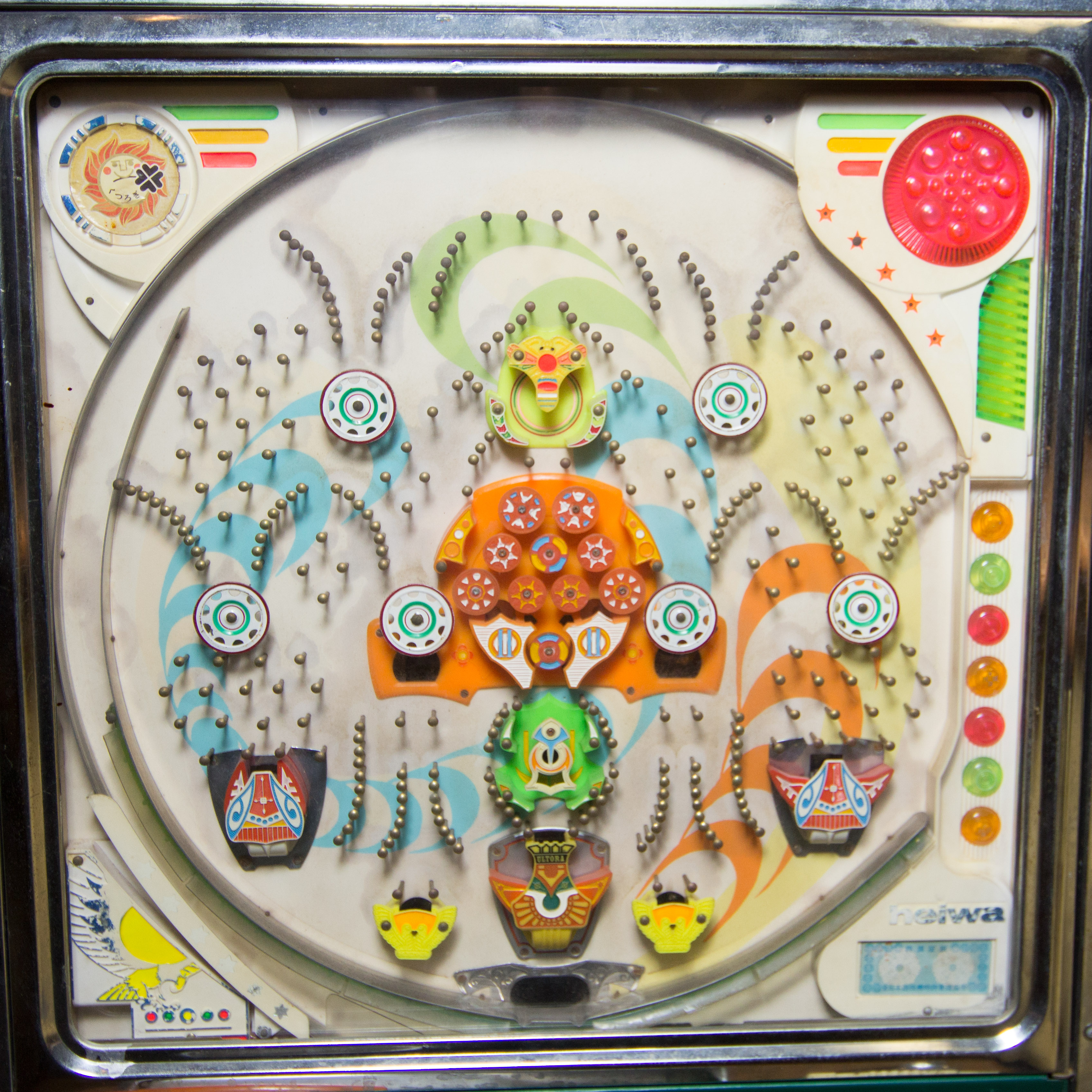 Vintage Heiwa Pachinko Machine