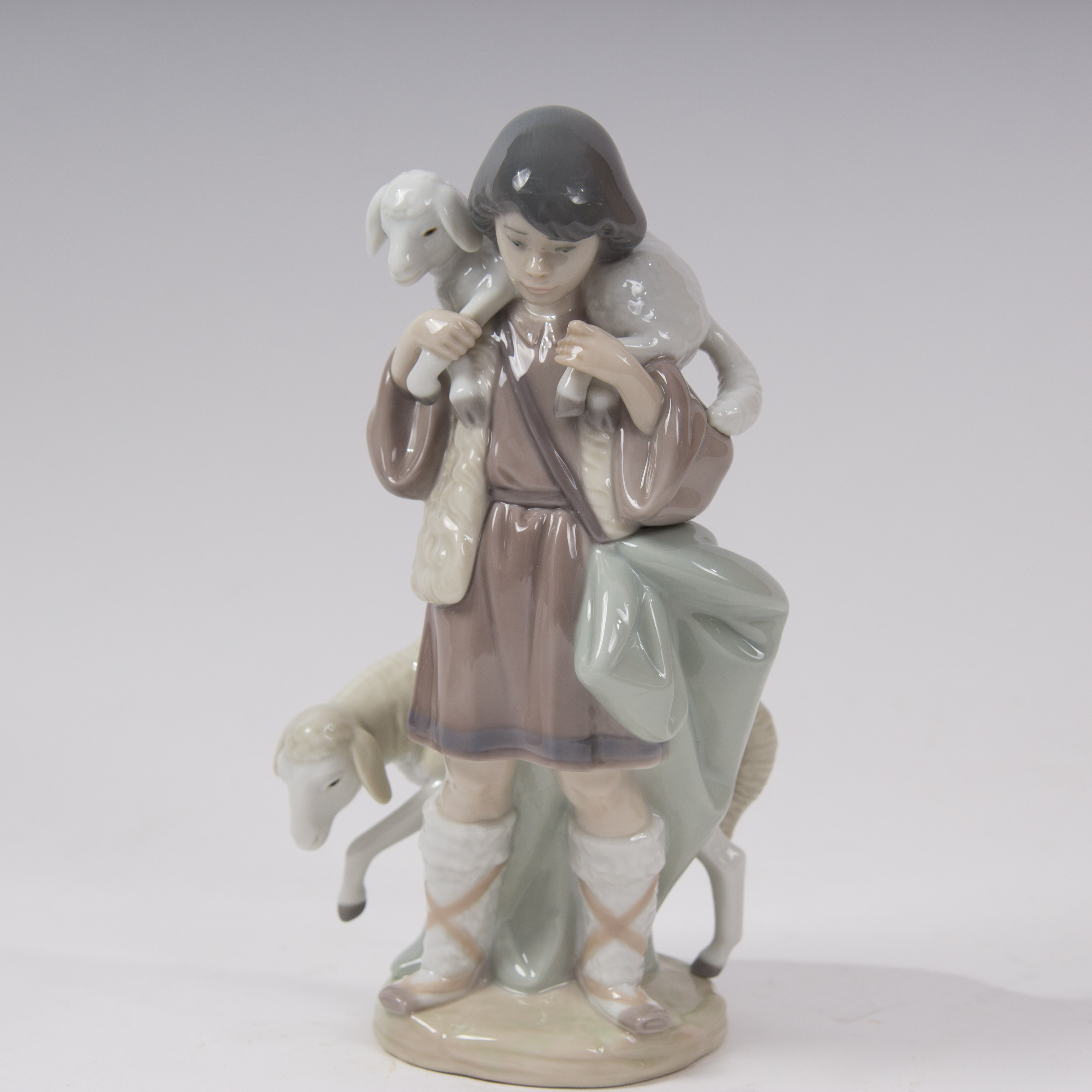 Lladro Porcelain Nativity Scene Shepard Boy