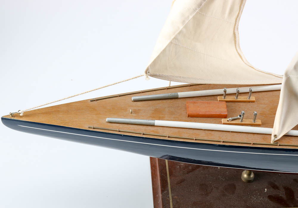 Model Sailboat