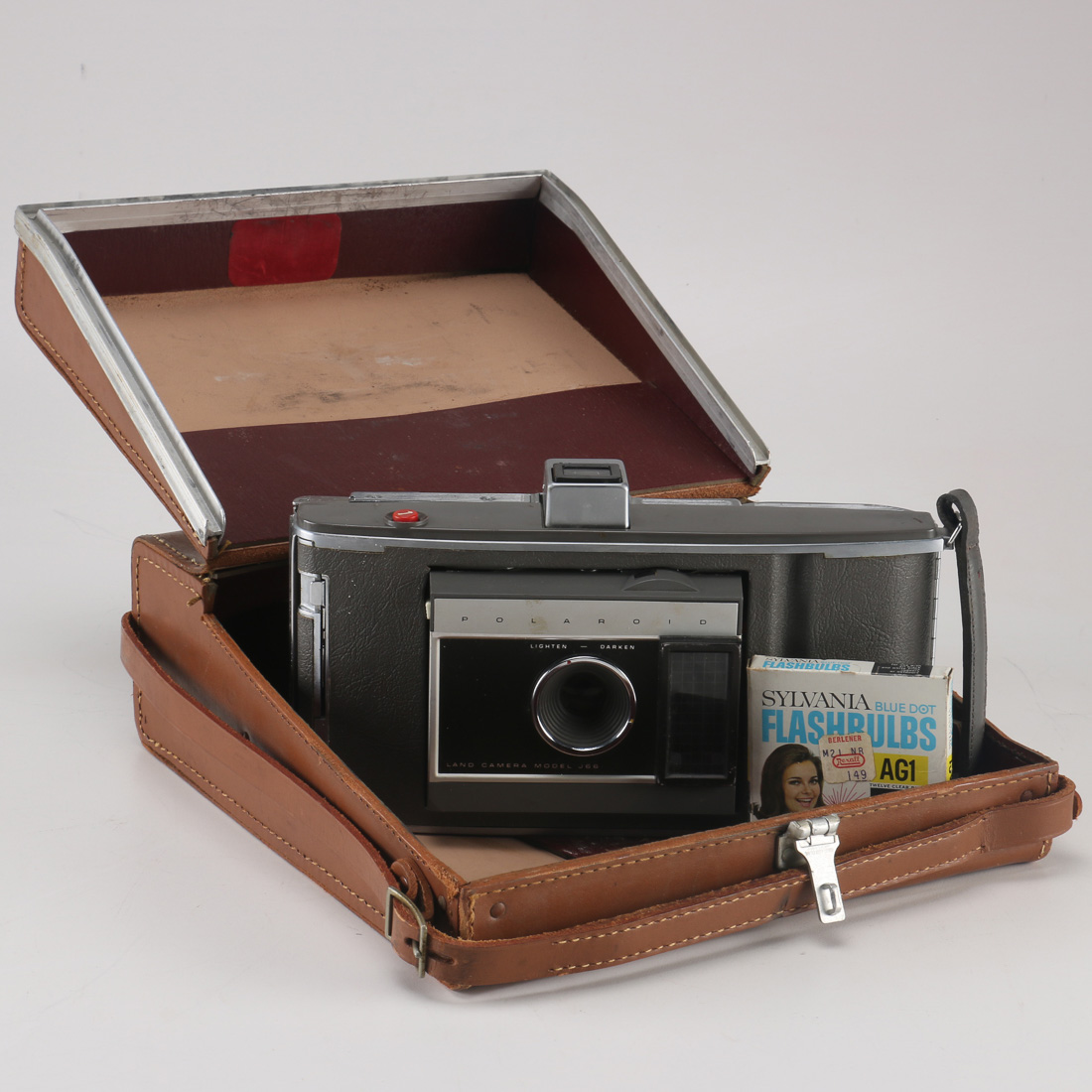 Polaroid Land Camera Model J66 in Case