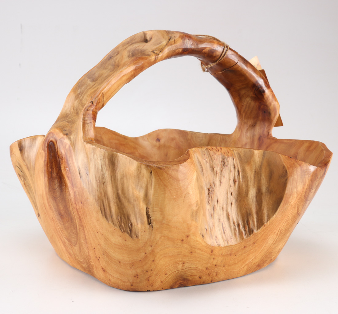 d' ECCO Basket and Sculpture