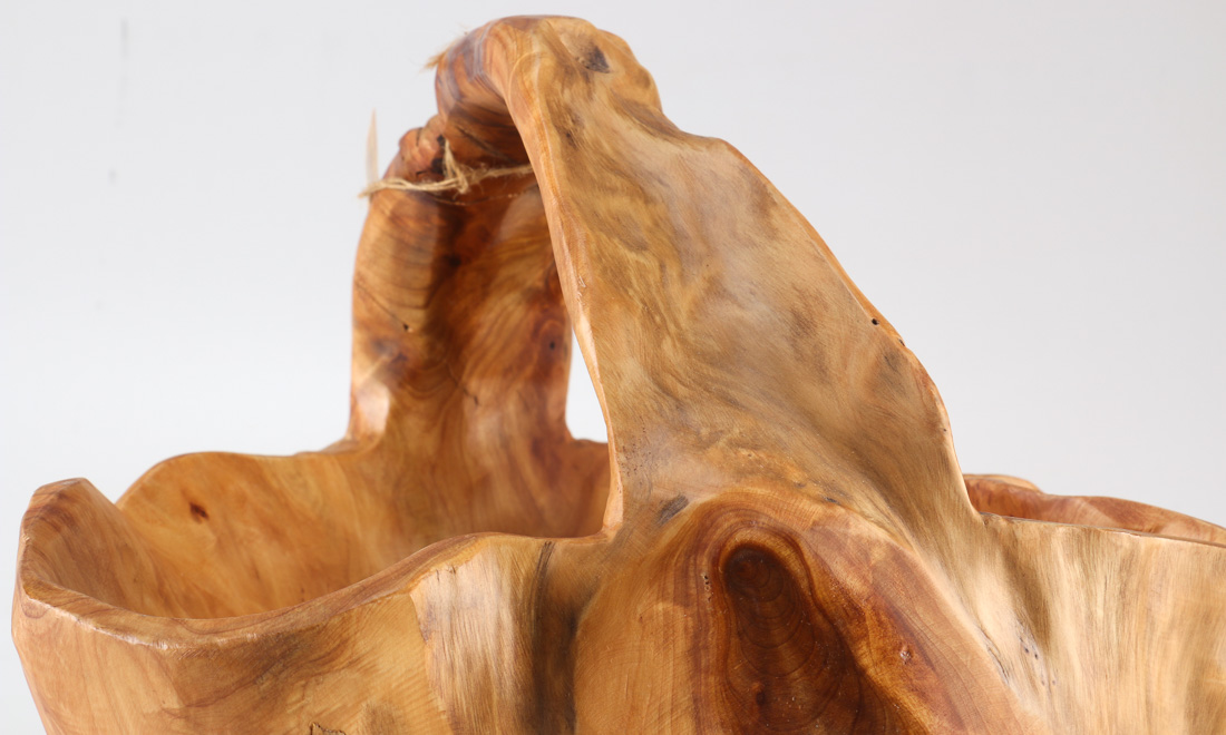 d' ECCO Basket and Sculpture