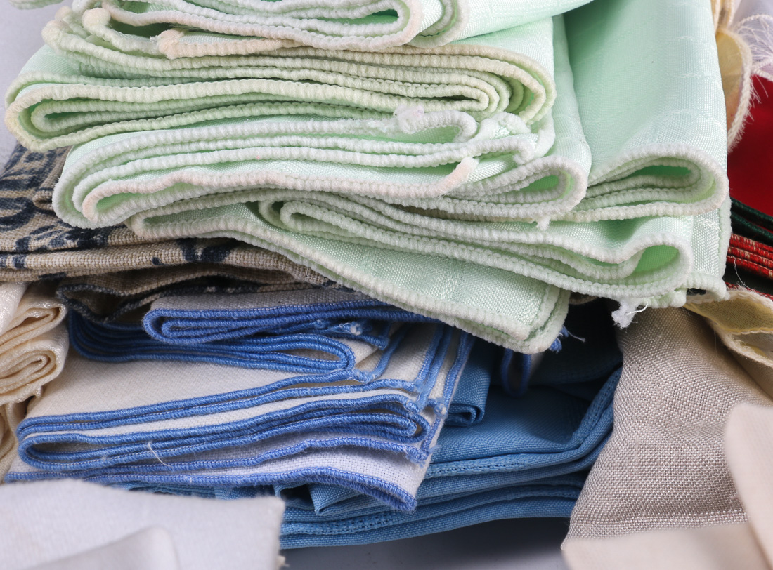 Assortment of Vintage Table Linens